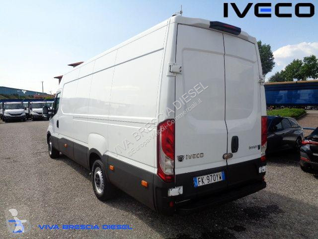 Veículo utilitário Iveco DAILY