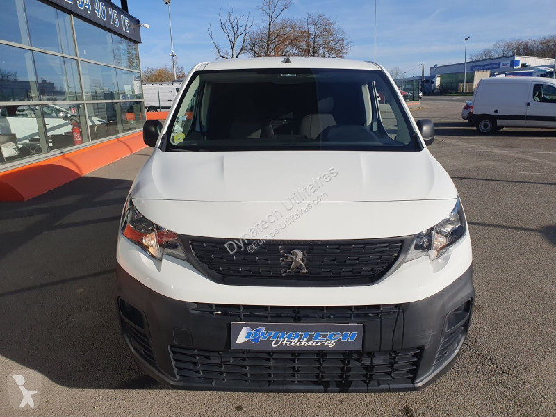 Autoutilitară Peugeot PARTNER STANDARD 650KG...