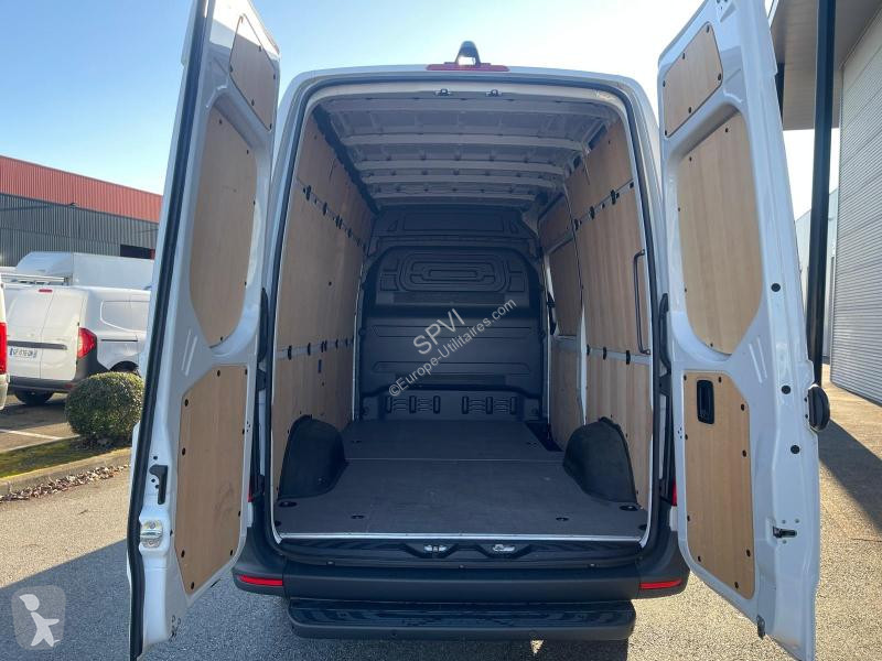 Autoutilitară Mercedes Fg 315 CDI 37 3T5 First...