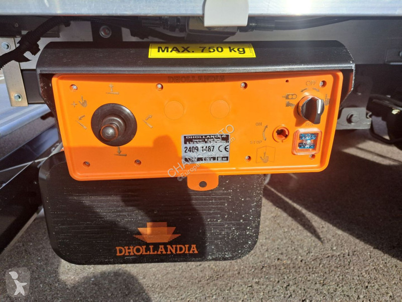 Véhicule utilitaire Iveco 35S18 A8 180CV 3L...