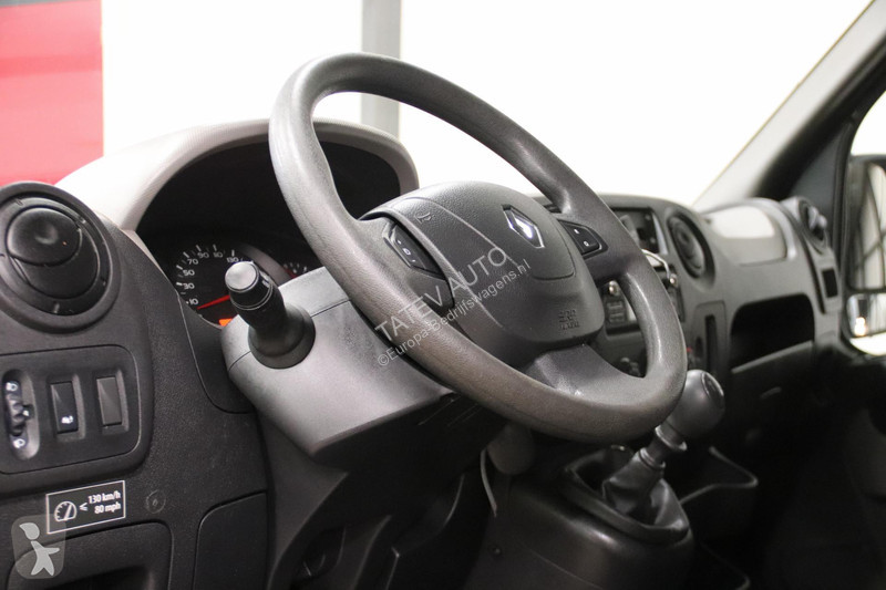 Véhicule utilitaire Renault FINANCIAL LEASE €...