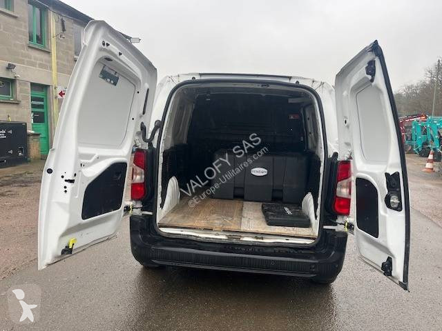 Véhicule utilitaire Opel