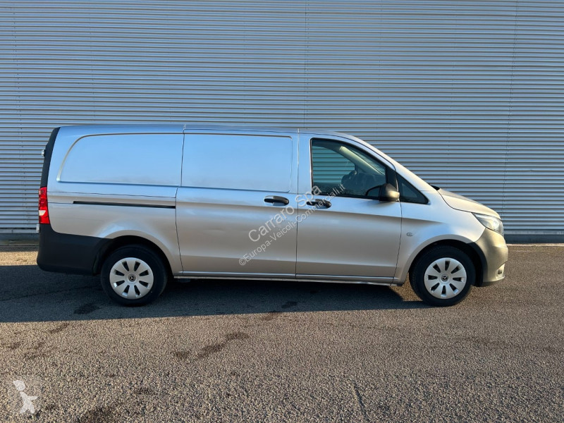 Veicolo commerciale Mercedes III