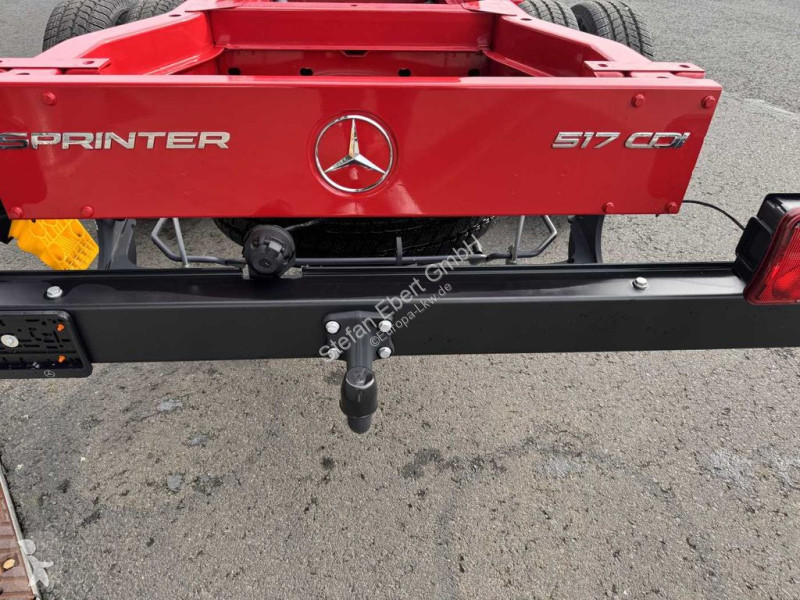 Véhicule utilitaire Mercedes 517 CDI 4325...