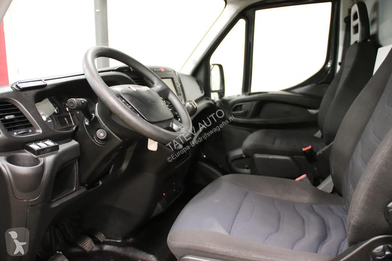 Autoutilitară Iveco 35S16V 2.3 L2H2 FINANCIAL...