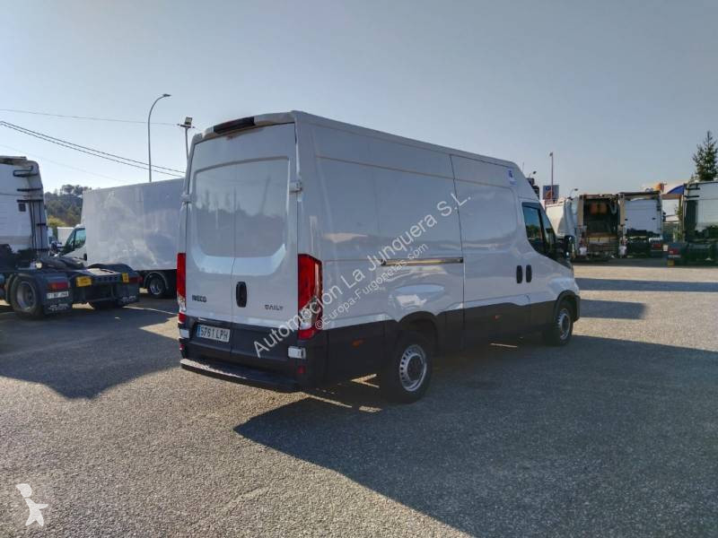 Véhicule utilitaire Iveco