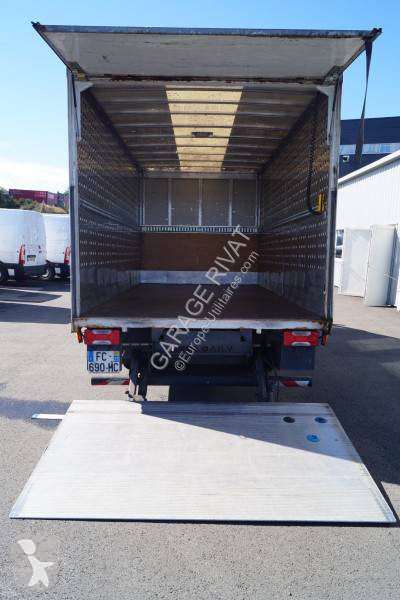 عربة نفعية Iveco