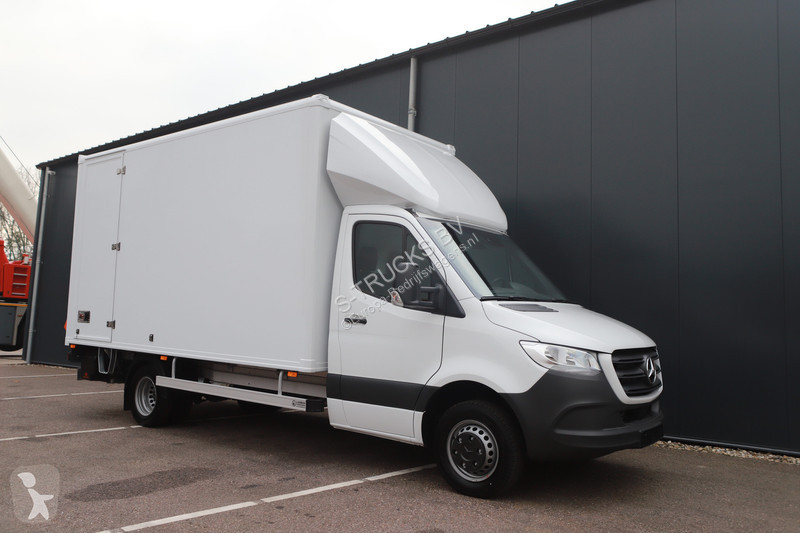 Bedrijfswagen Mercedes 515CDI CLOSED BOX EURO6e