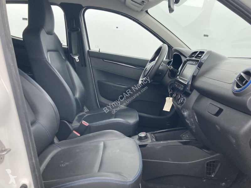 عربة نفعية Dacia Spring Achat Intégral