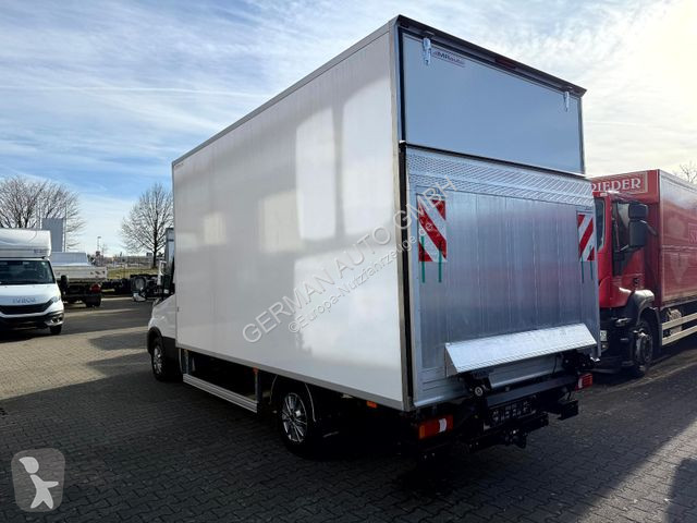 Nyttofordon Iveco 35S18A8H3.0 Hi-matic Koffer...