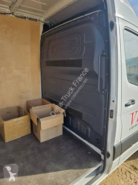 Véhicule utilitaire Mercedes