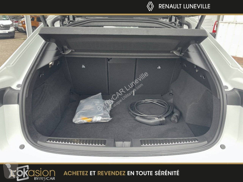 Užitkové vozidlo Renault Rafale E-Tech 4x4 300