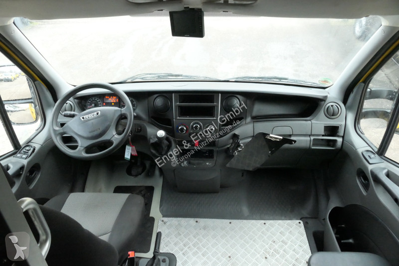 Užitkové vozidlo Iveco Daily 35 S11 C30C...
