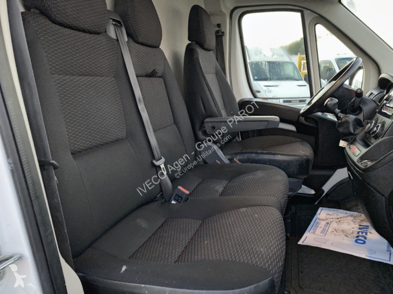 Furgoneta Citroën 33 L2H2 2.2 BlueHDi 140...