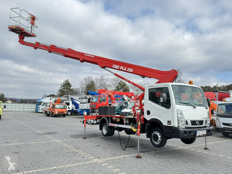 Véhicule utilitaire Nissan
