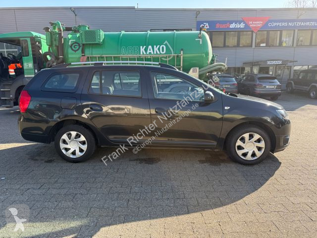 Autoutilitară Dacia II Kombi Laureate
