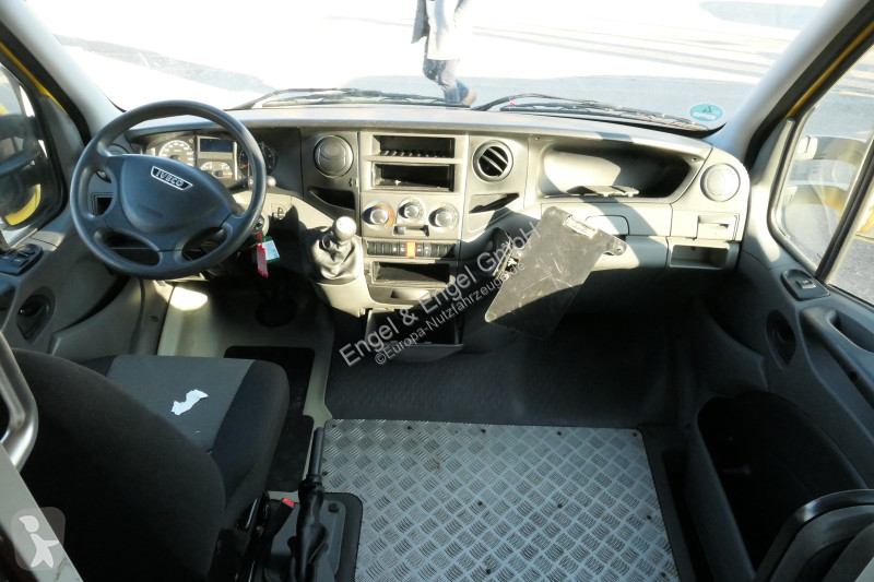 Nyttofordon Iveco Daily 35 S11 C30C AUTOMATIK...