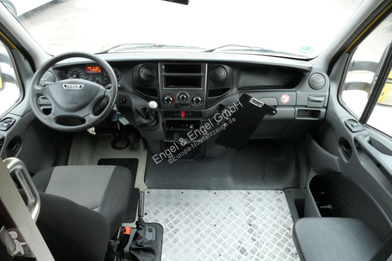 Veicolo commerciale Iveco Daily 35 S11 C30C...