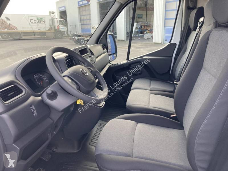 Furgoneta Nissan