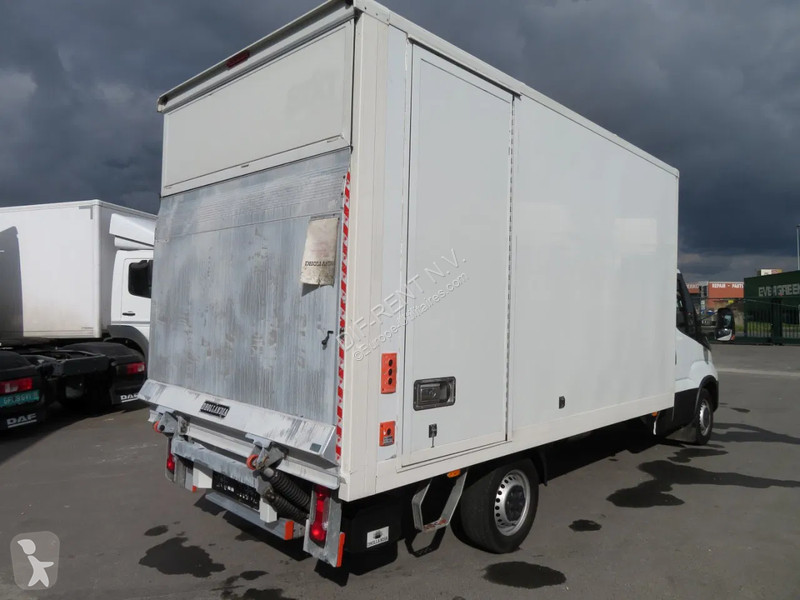 Veículo utilitário Iveco 35 S 14 A8