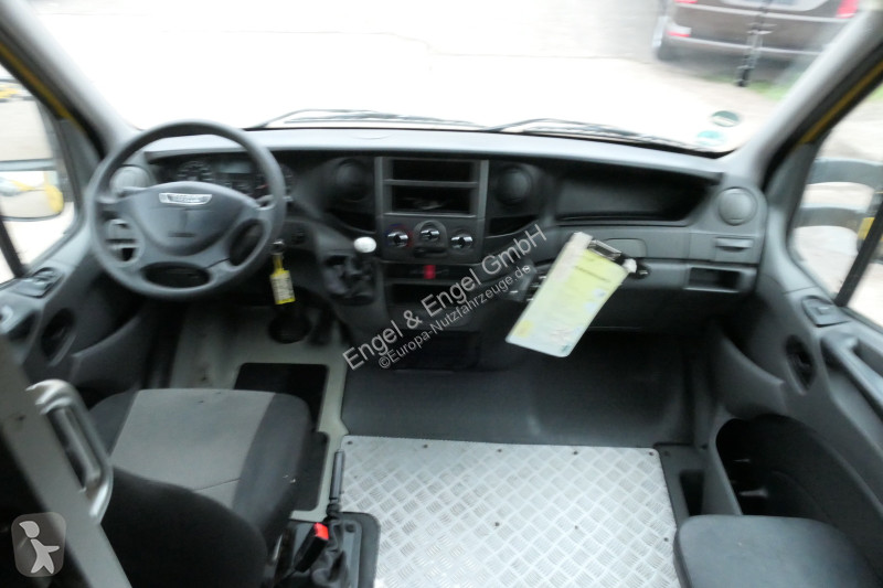 Veicolo commerciale Iveco Daily 35 S11 C30C...