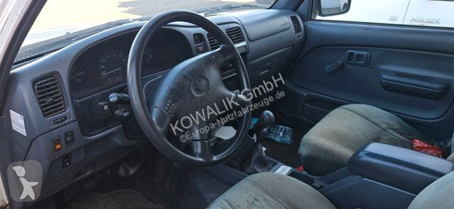 Autoutilitară Toyota Hilux Double Cab 4x4