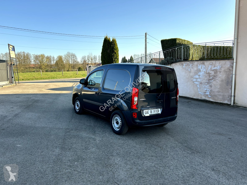 Véhicule utilitaire Mercedes Compact 109 1.5...