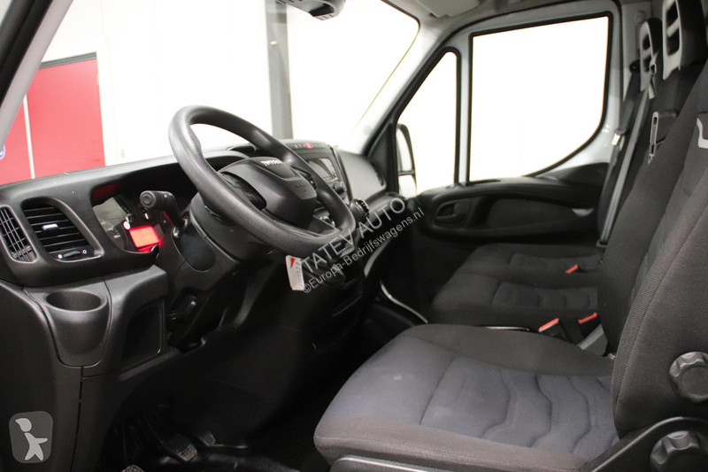 Veículo utilitário Iveco 35S14V 2.3 L2H2 AIRCO...