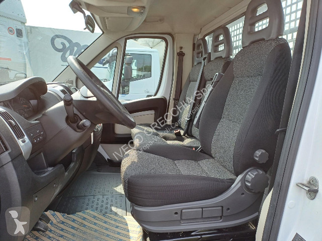 Véhicule utilitaire Fiat DUCATO