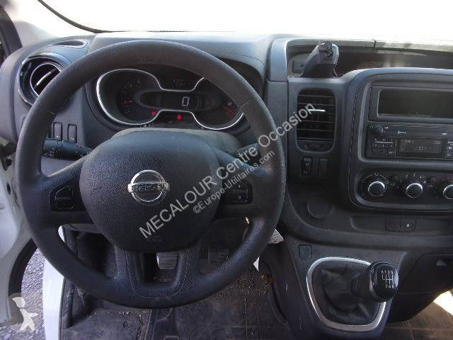 Autoutilitară Nissan