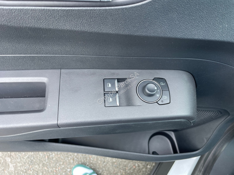 Véhicule utilitaire Ford 1.0 EcoBoost 100ch Trend