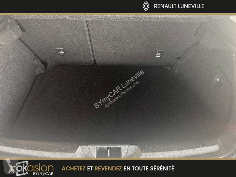 Autoutilitară Renault Megane IV Berline Blue...
