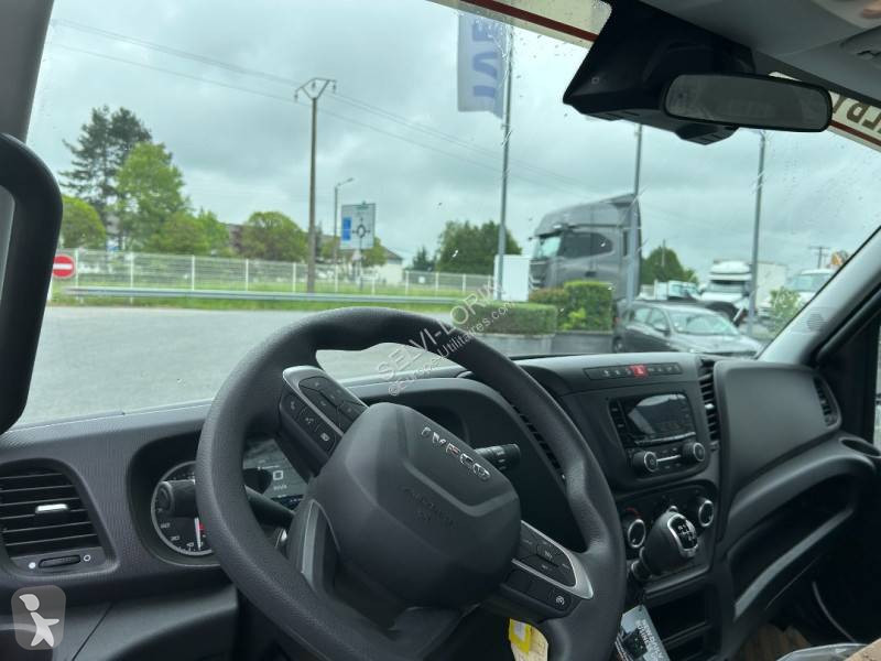 Véhicule utilitaire Iveco