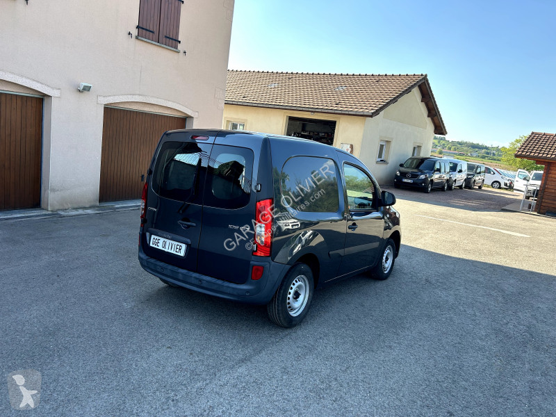 Véhicule utilitaire Mercedes Compact 109 1.5...
