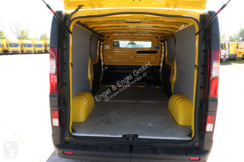 Veículo utilitário Renault Trafic dCi 120 L2H1