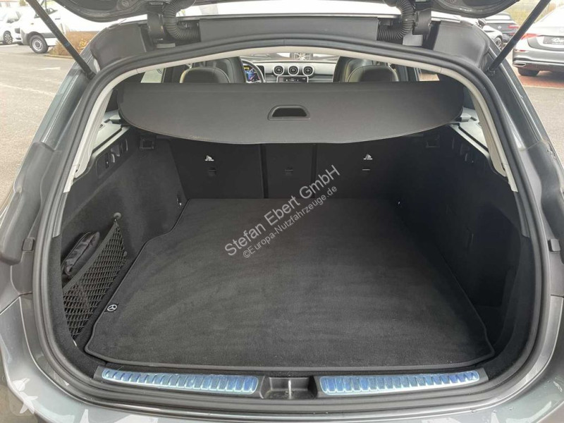 Véhicule utilitaire Mercedes C 180 T 9G...