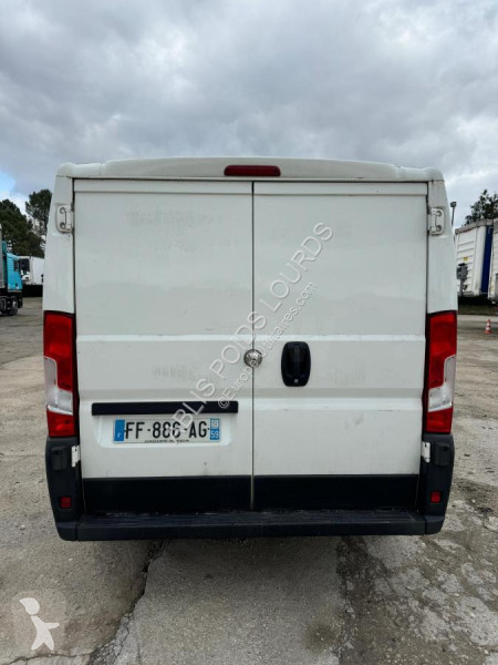 Véhicule utilitaire Peugeot
