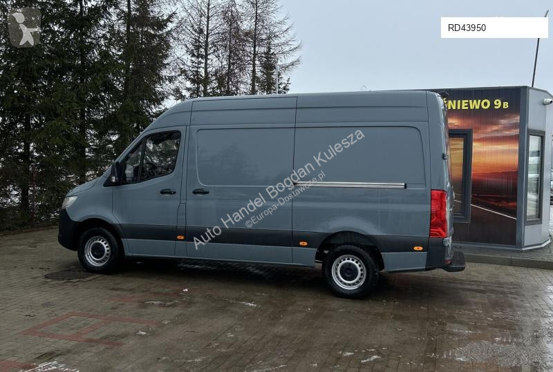 Autoutilitară Mercedes