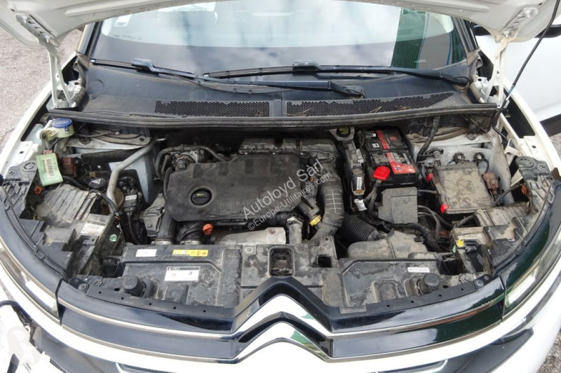 Autoutilitară Citroën C5 Aircross 1,5 HDI 130