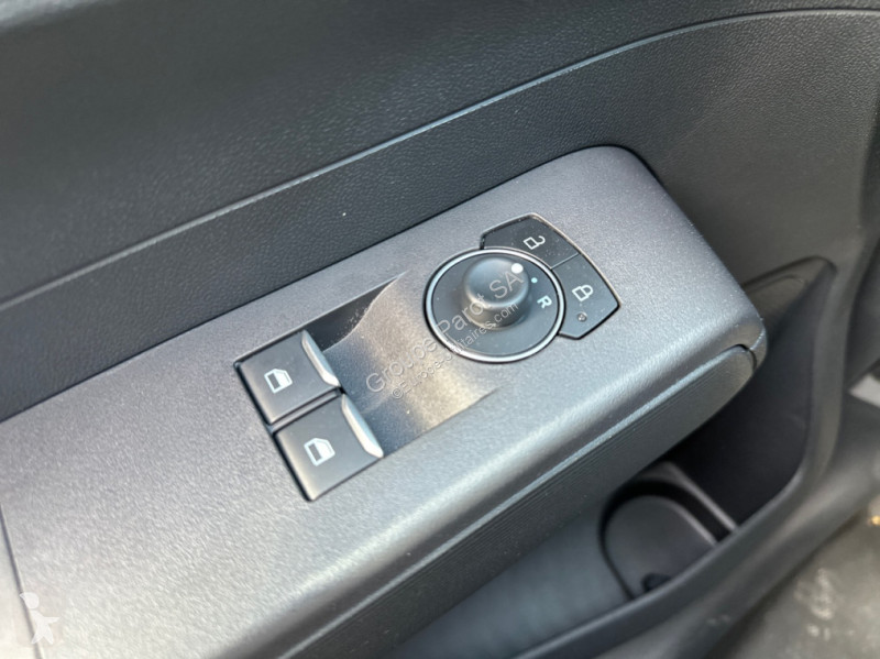 Véhicule utilitaire Ford 1.0 EcoBoost 100ch Trend