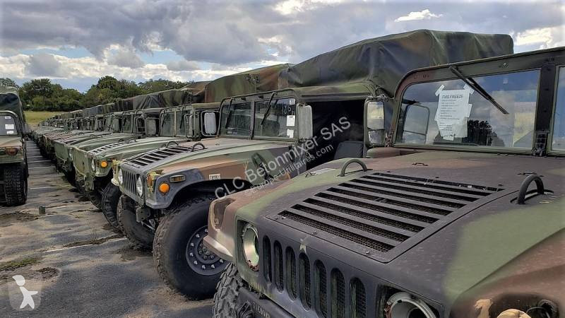 Véhicule utilitaire Hummer