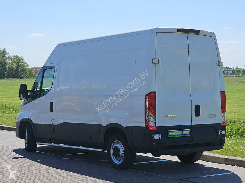Veicolo commerciale Iveco 35S18 3.0Ltr 180Pk...