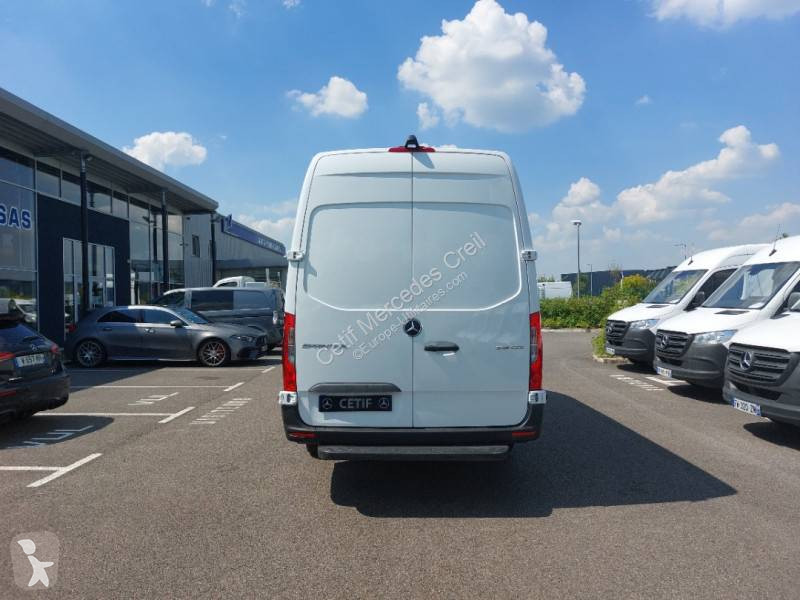 Véhicule utilitaire Mercedes