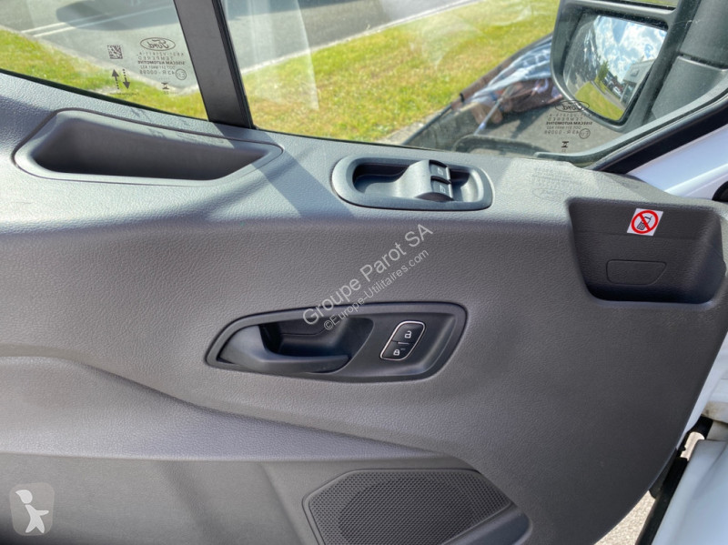 Autoutilitară Ford P350 L2H2 2.0 EcoBlue 130ch...