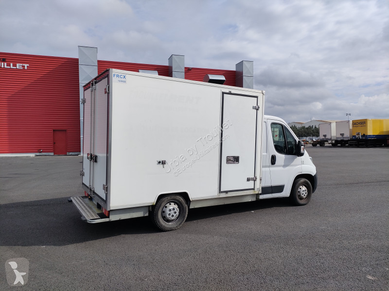 Véhicule utilitaire Fiat FRIGO 12M3 130 CV...