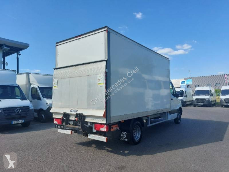 Véhicule utilitaire Mercedes
