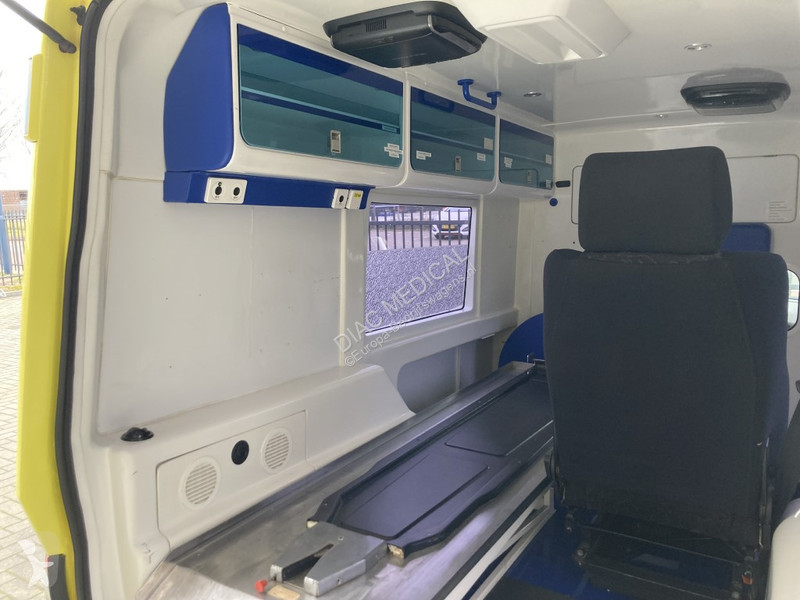 Furgoneta Mercedes L2H2 Ambulance  Cdi