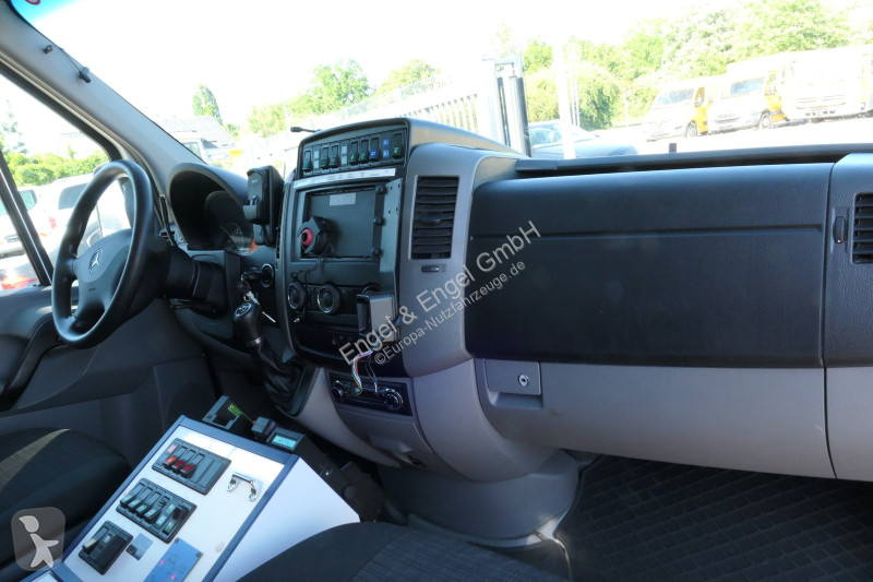 Véhicule utilitaire Mercedes Sprinter 519 CDI...