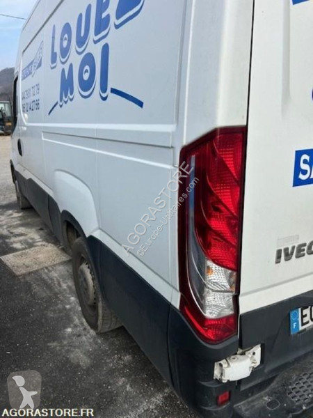 Veicolo commerciale Iveco 35-150
