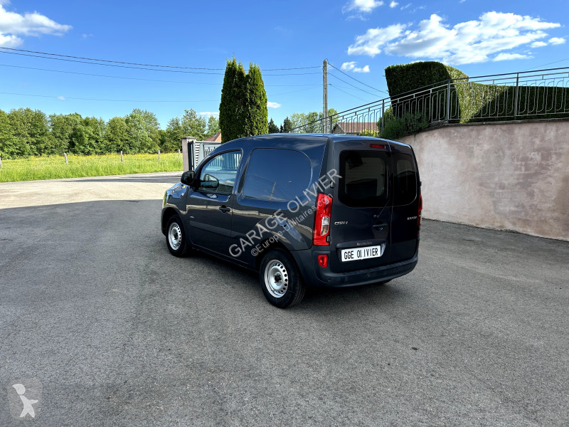 Véhicule utilitaire Mercedes Compact 109 1.5...